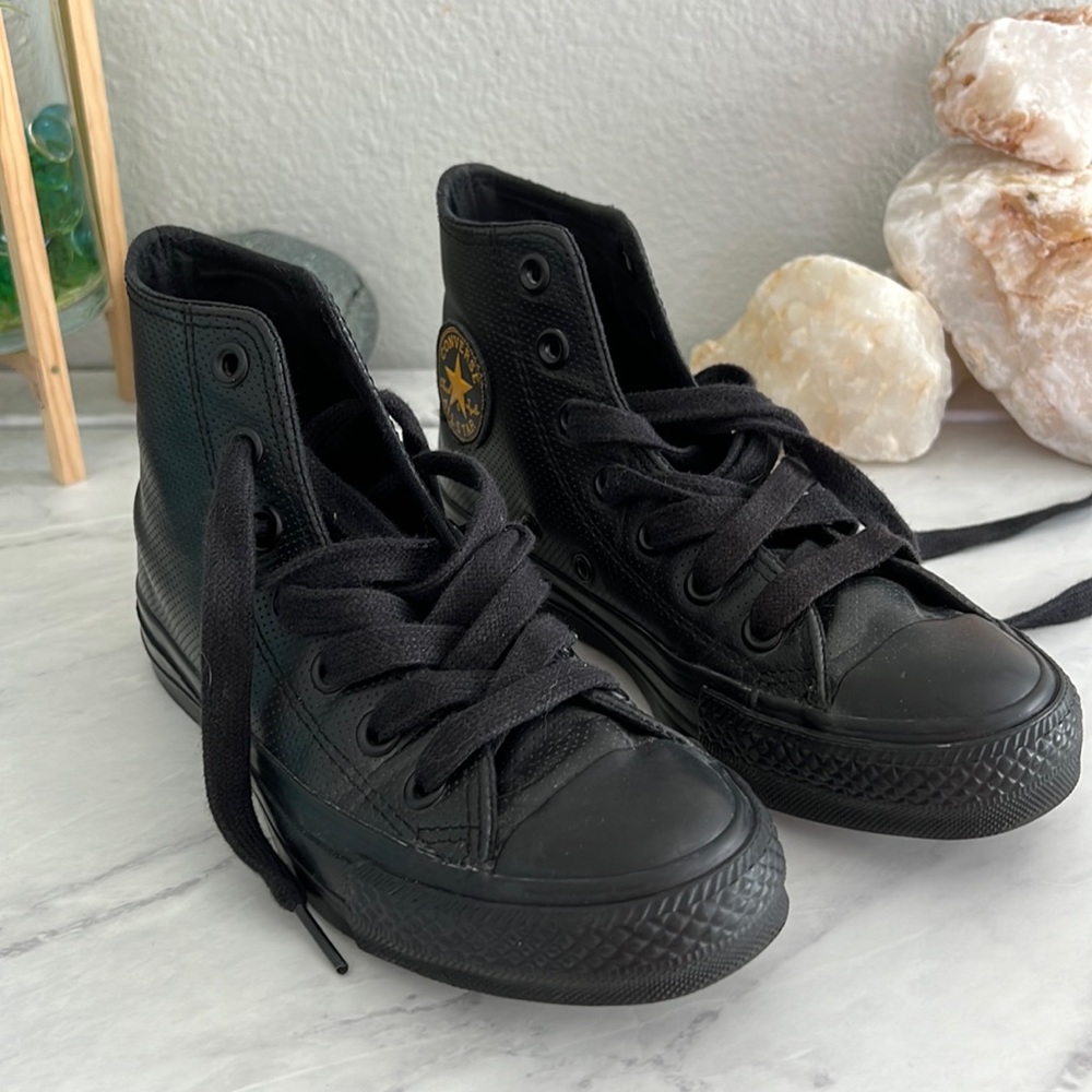 Leather Converse Chuck Taylor limited edition